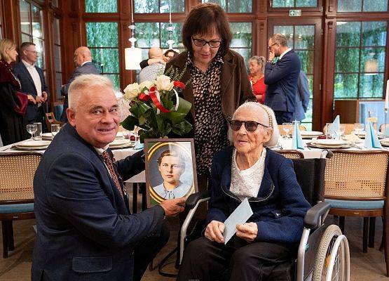 Grafika 13: Wyjątkowy jubileusz. 107. urodziny pani Anieli Terleckiej
