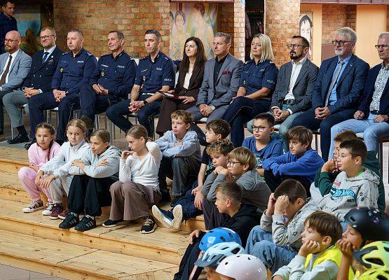 Grafika 10: Bezpieczni na drodze. Kaski rowerowe dla piątoklasistów z Nowej Wsi Lęborskiej