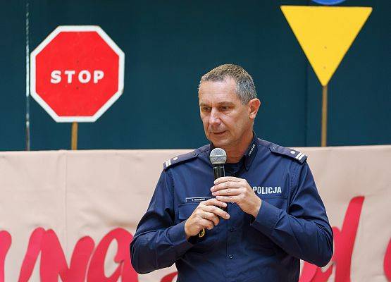 Grafika 29: Bezpieczni na drodze. Kaski rowerowe dla piątoklasistów z Nowej Wsi Lęborskiej