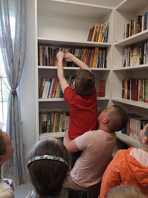 Grafika 5: Fotorelacja z bibliotecznych podchodów