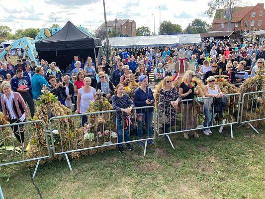 Grafika 8: Dożynkowe dziękczynienie w Krępie Kaszubskiej