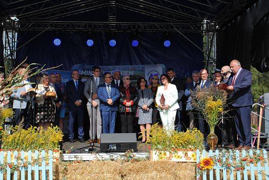 Grafika 20: Dożynkowe dziękczynienie w Krępie Kaszubskiej