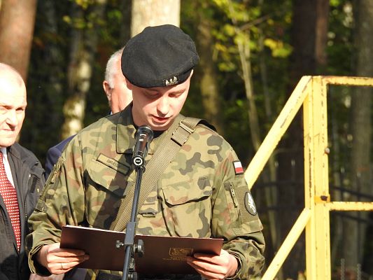 Grafika 12: Uroczystość patriotyczno - religijna ku czci pomordowanych więźniów obozu koncentracyjnego Stutthof