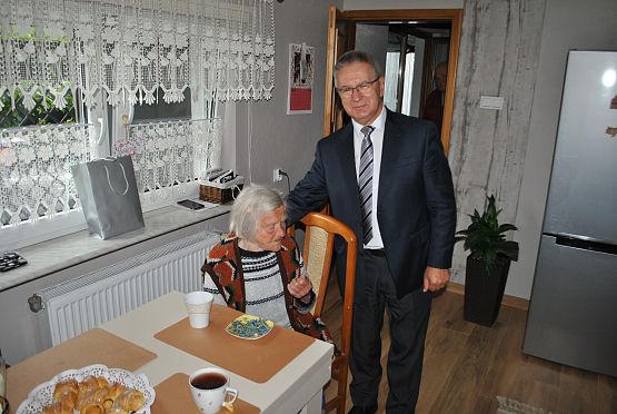 Grafika 11: Międzynarodowy Dzień Osób Starszych