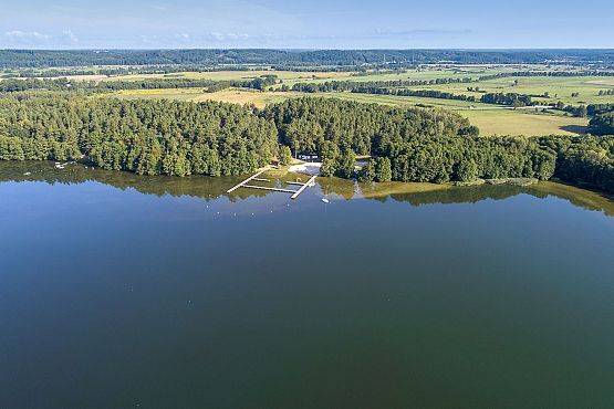 Widok na jezioro Lubowidz.