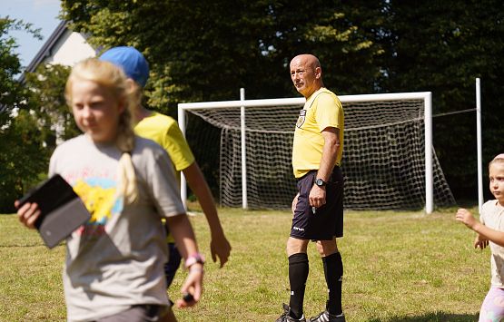 Grafika 10: Sportowa rywalizacja i wspólna zabawa w Chocielewku