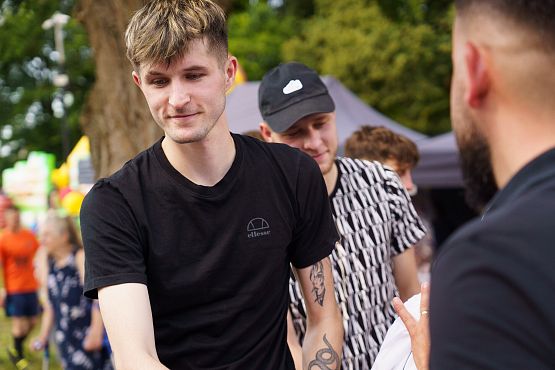 Grafika 41: Sportowa rywalizacja i wspólna zabawa w Chocielewku