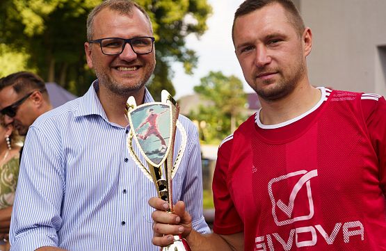 Grafika 43: Sportowa rywalizacja i wspólna zabawa w Chocielewku