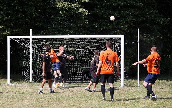 Grafika 27: Sportowa rywalizacja i wspólna zabawa w Chocielewku
