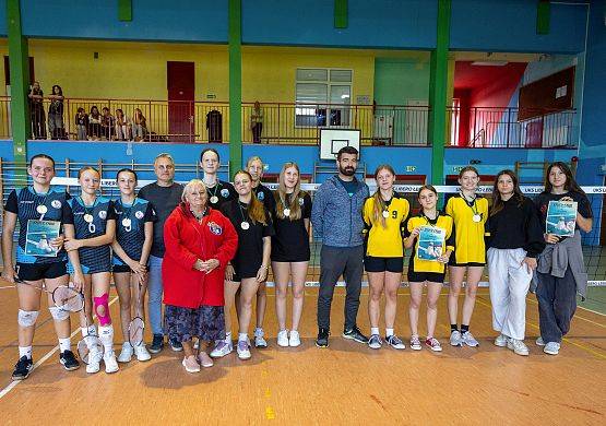 Grafika 13: Gminne Igrzyska Młodzieży w Badmintonie – Łebień 2025