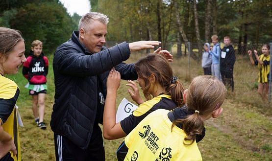 Grafika 20: Gminne Igrzyska w Sztafetowych Biegach Przełajowych