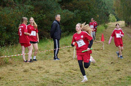 Grafika 32: Gminne Igrzyska w Sztafetowych Biegach Przełajowych