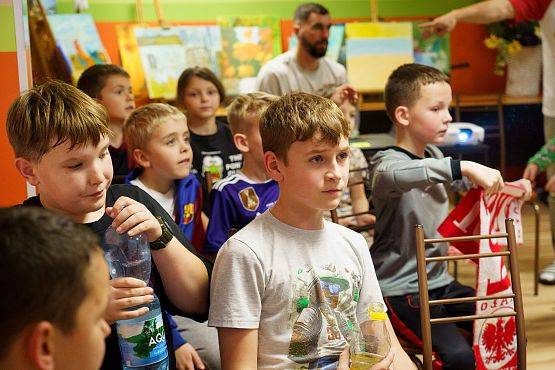 Grafika 12: Piłkarska noc w GOK-u - Polska kontra Holandia