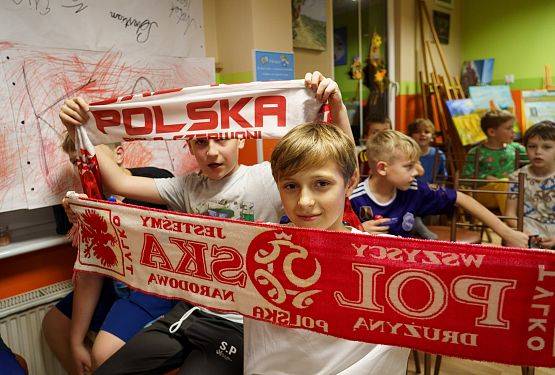 Grafika 13: Piłkarska noc w GOK-u - Polska kontra Holandia