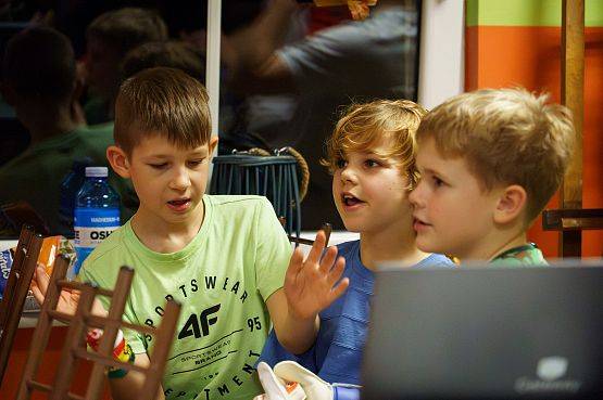 Grafika 30: Piłkarska noc w GOK-u - Polska kontra Holandia