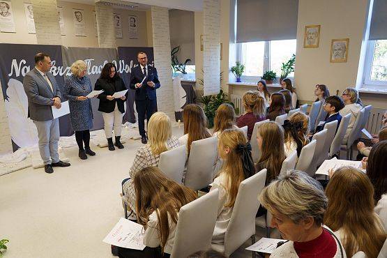 Grafika 56: VIII Powiatowy Konkurs Recytatorski Poezji Patriotycznej