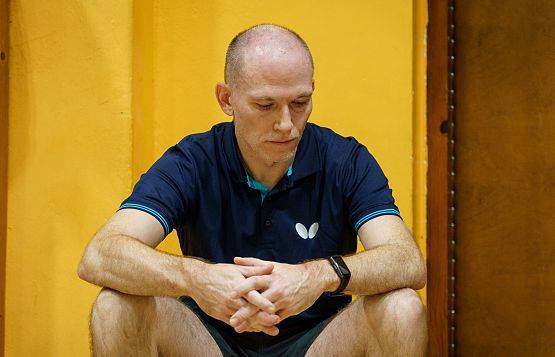 Grafika 44: Zacięta rywalizacja przy tenisowych stołach