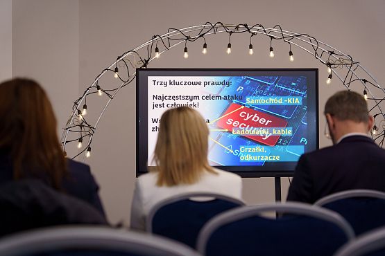 Grafika 17: Spotkanie Biznesu i Samorządu w Leśnicach - inspiracje, networking i plany na przyszłość