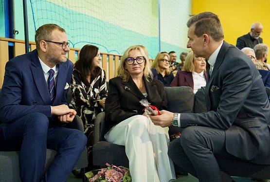 Grafika 2: 80-lecie Szkoły Podstawowej w Redkowicach