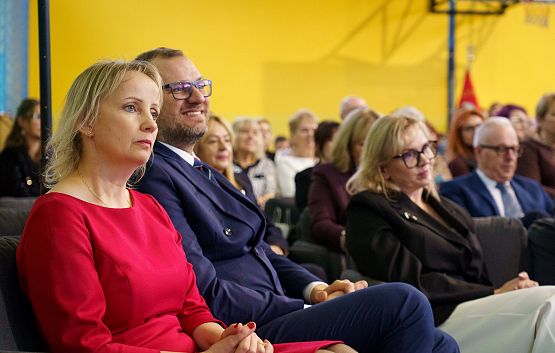 Grafika 5: 80-lecie Szkoły Podstawowej w Redkowicach