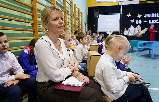 Grafika 15: 80-lecie Szkoły Podstawowej w Redkowicach