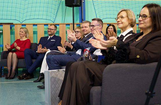 Grafika 22: 80-lecie Szkoły Podstawowej w Redkowicach