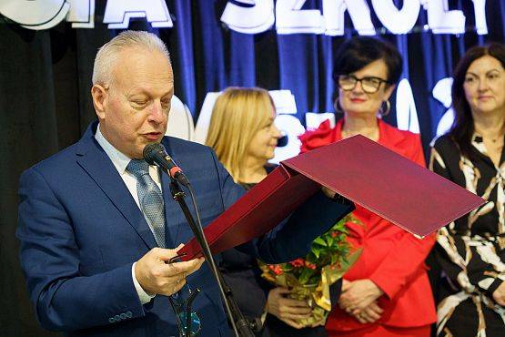 Grafika 54: 80-lecie Szkoły Podstawowej w Redkowicach