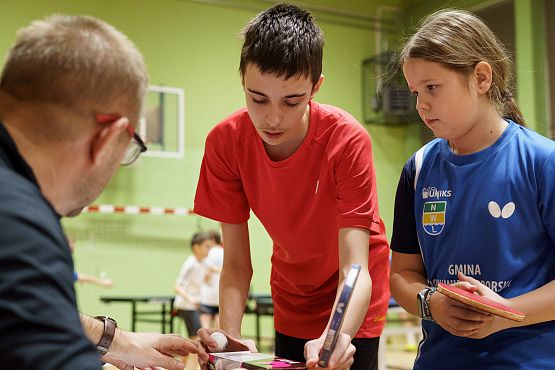 Grafika 8: Turniej tenisa stołowego dla dzieci i młodzieży