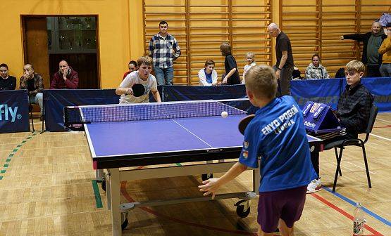Grafika 42: Turniej tenisa stołowego dla dzieci i młodzieży