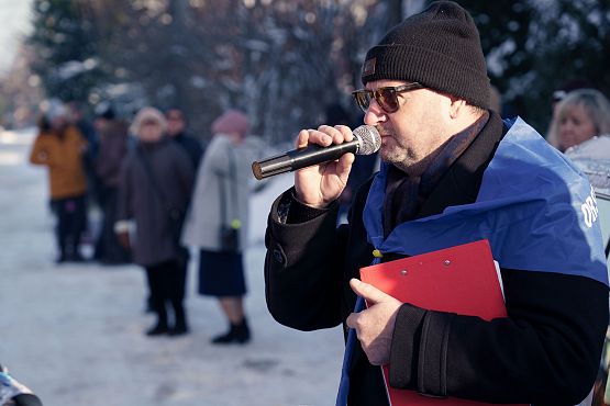 Grafika 16: Orszak Trzech Króli przeszedł ulicami Lubowidza i Mostów