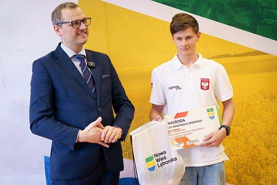 Grafika 4: Gminne Nagrody Sportowe wręczone