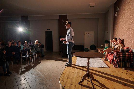 Grafika 25: Fotorelacja z Dnia Teatru w Krępie Kaszubskiej