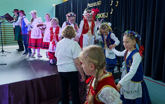 Grafika 26: Powiatowy Przegląd Piosenki Kaszubskiej w Redkowicach