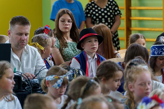 Grafika 39: Powiatowy Przegląd Piosenki Kaszubskiej w Redkowicach